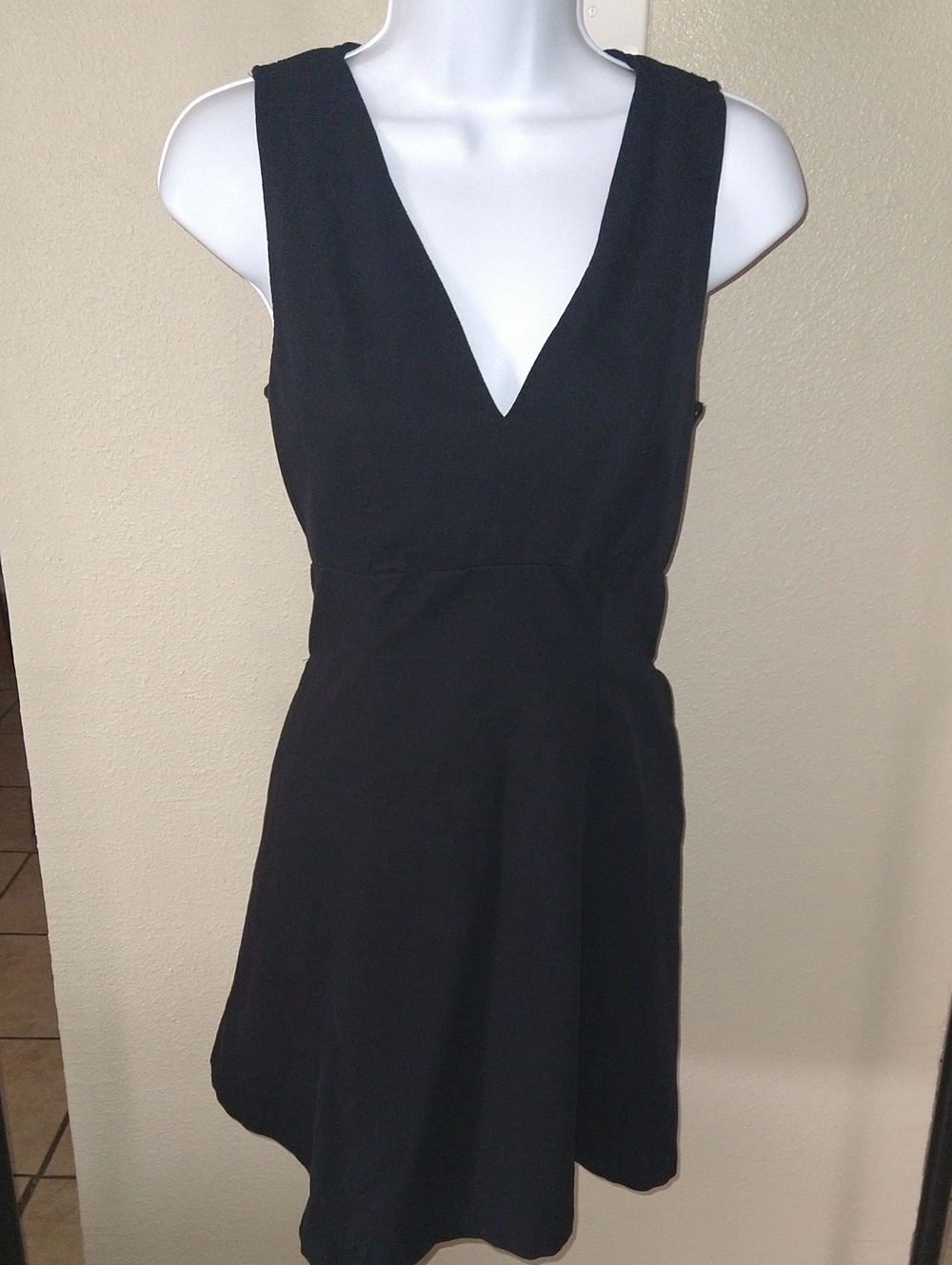 a new day Black V-Neck Sleeveless Midi Dress